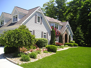 Landscapers and Lawncare Services in De Kalb, MS